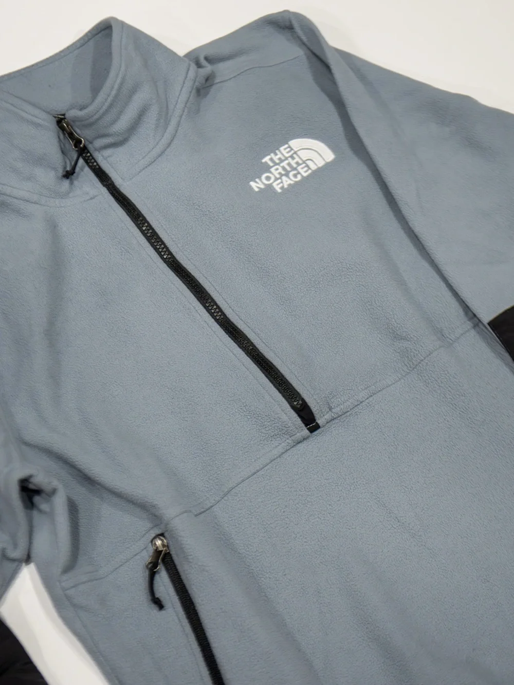 The North Face Men's Slate Blue Half-Zip Fleece Pullover
